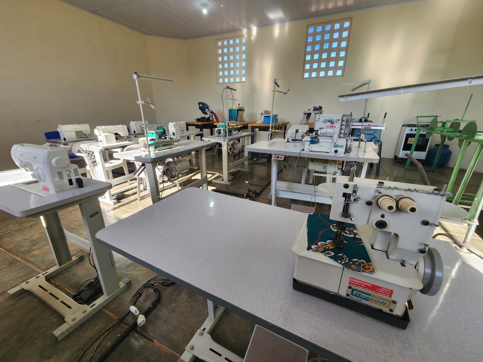 Prefeitura de Igaporã entrega centro para cursos profissionalizantes, cozinha comunitária e sede da assistência social