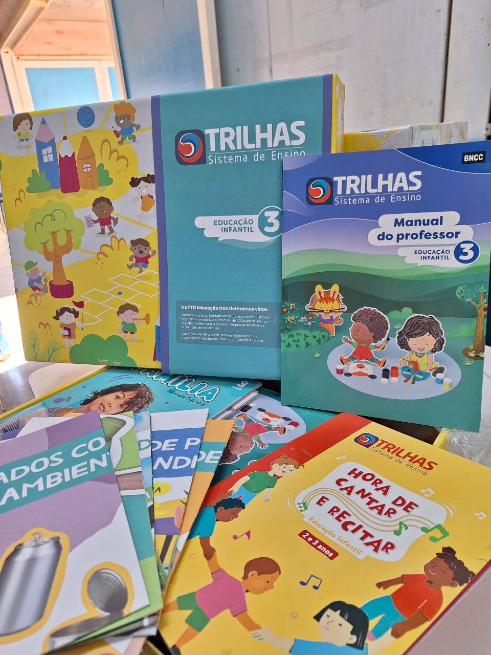 Prefeitura de Igaporã realiza grande investimento de material didático para a educação infantil